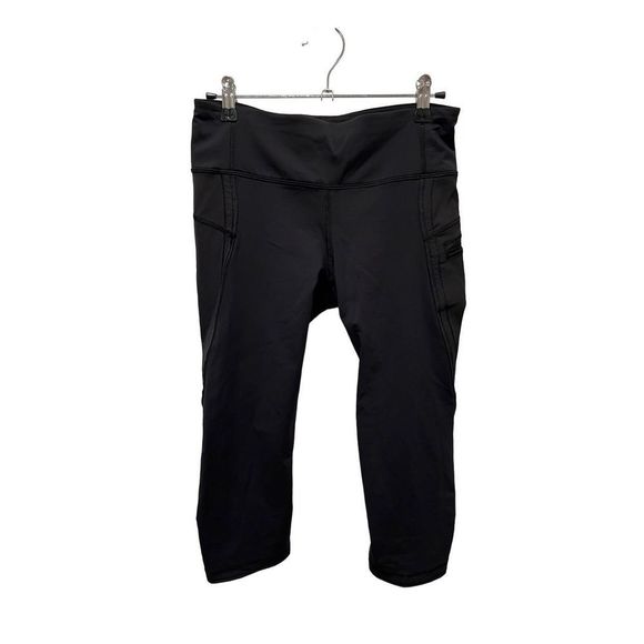 lululemon athletica Pants - Lululemon black cropped leggings, women’s size 6, NWOT